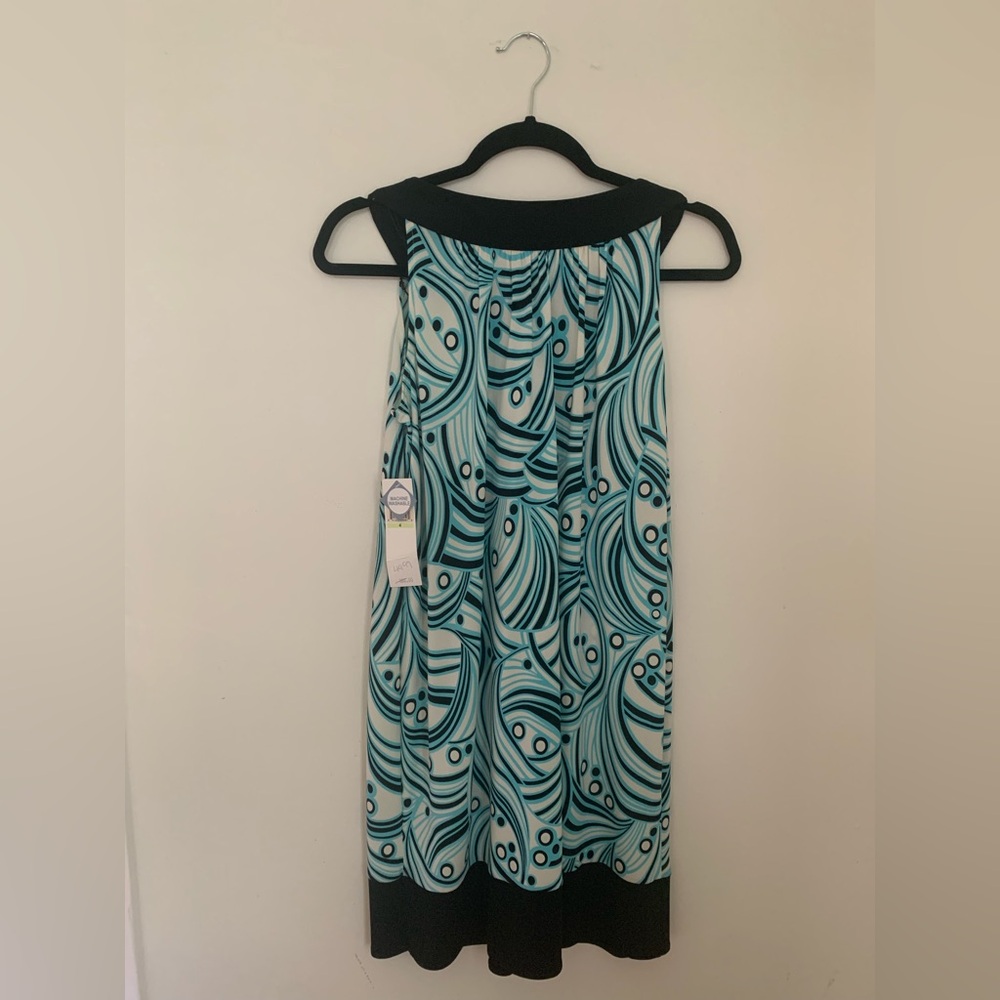 Abstract Patterned Dress Trimmed In Black - Picture 2 of 7
